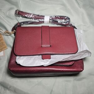 Chic Burgundy Crossbody Bag